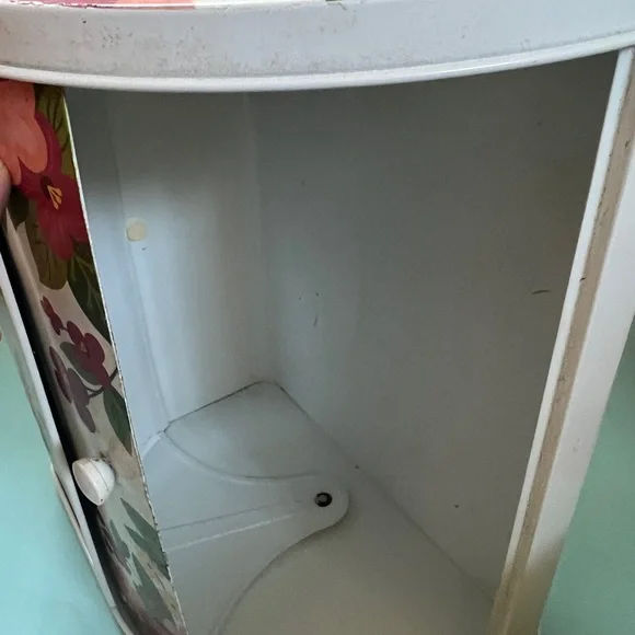 Vintage Metal Floral Bread Box with Roll Door fruit Motif - Picture 15 of 16